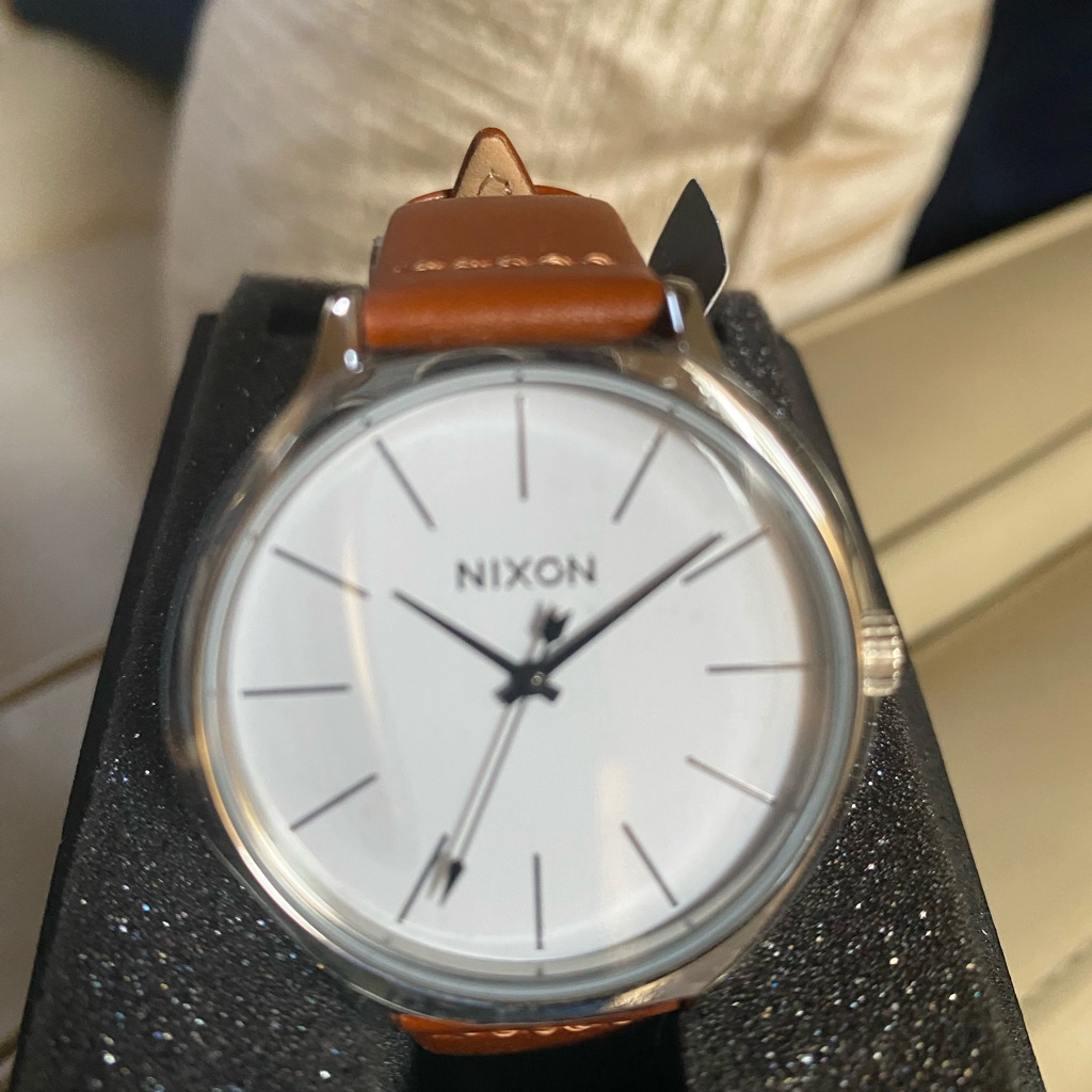 Nixon Silver Case Brown Leather Watch Nixon Silver Case Brown Leather Watch